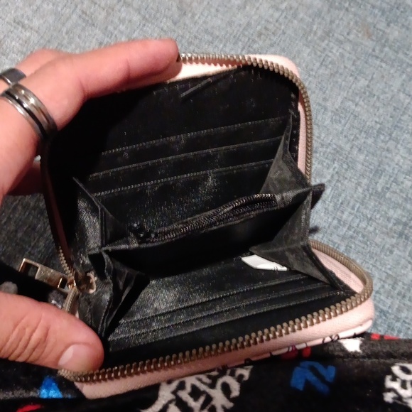 mini wallet with paris print semi new purse - Picture 5 of 6